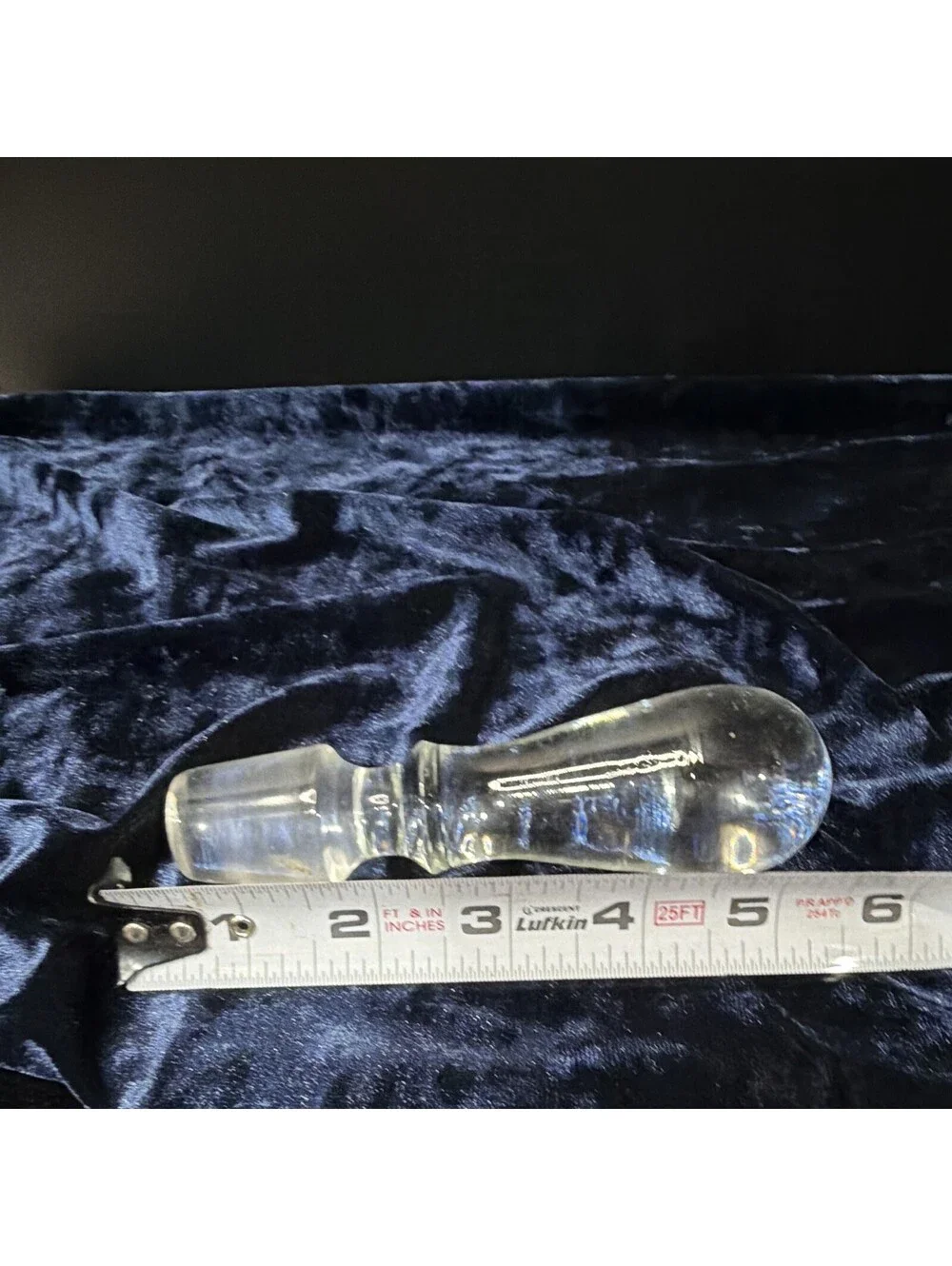 Clear glass decanter bottle stopper